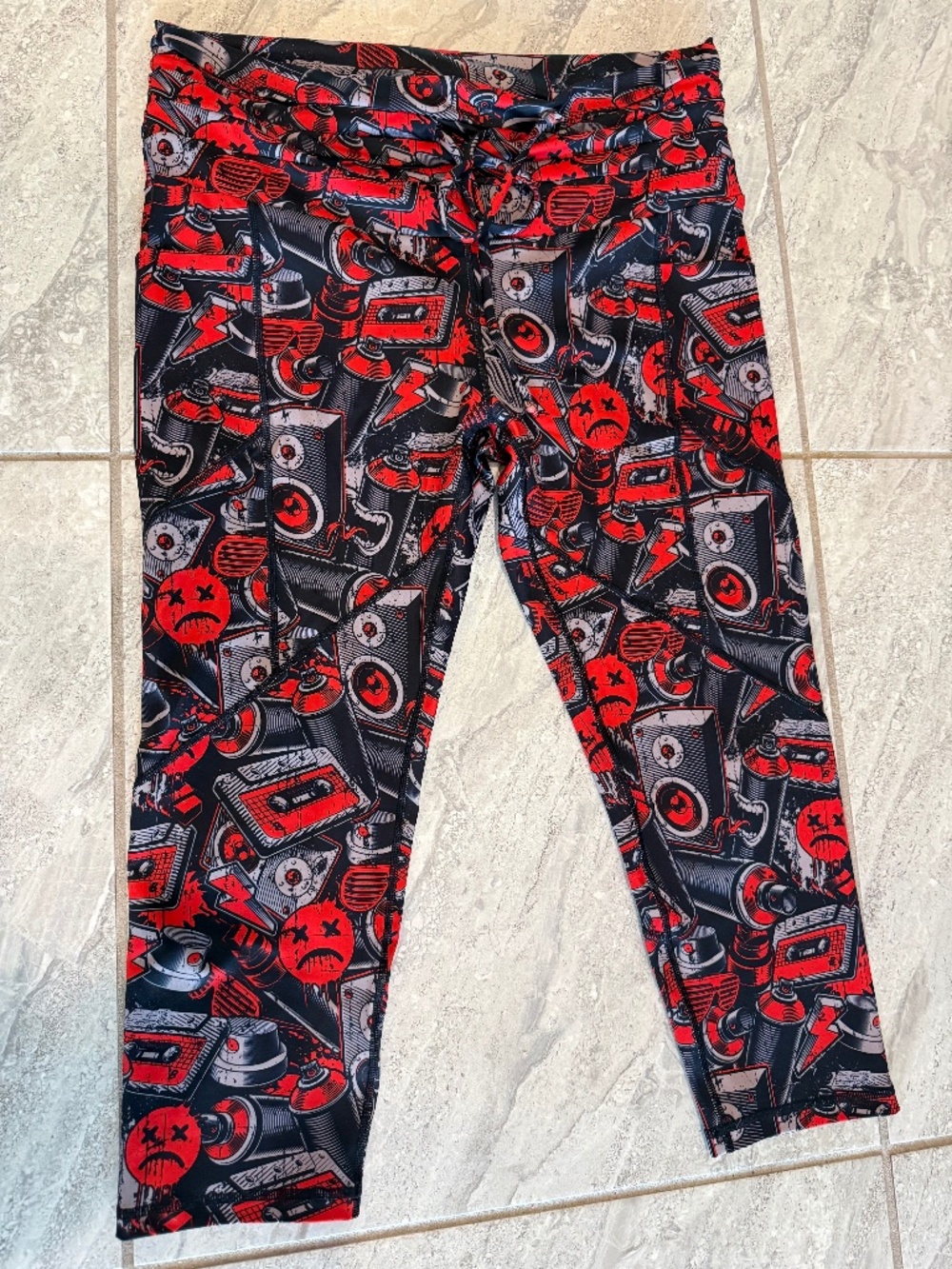 Constantly Varied Gear Graffiti Legacy Capri Leggings XXL